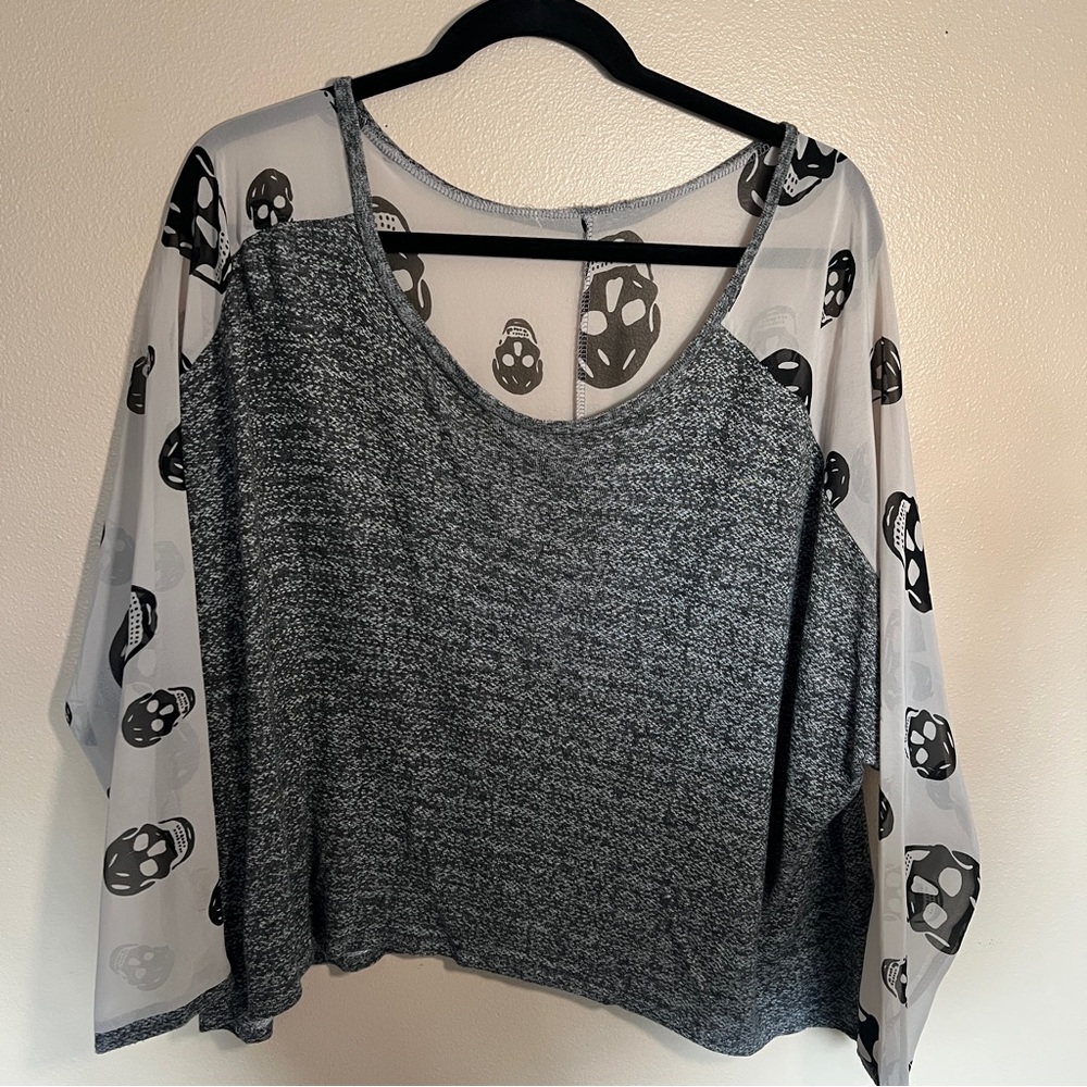 Gray Skull Print Women's Top
